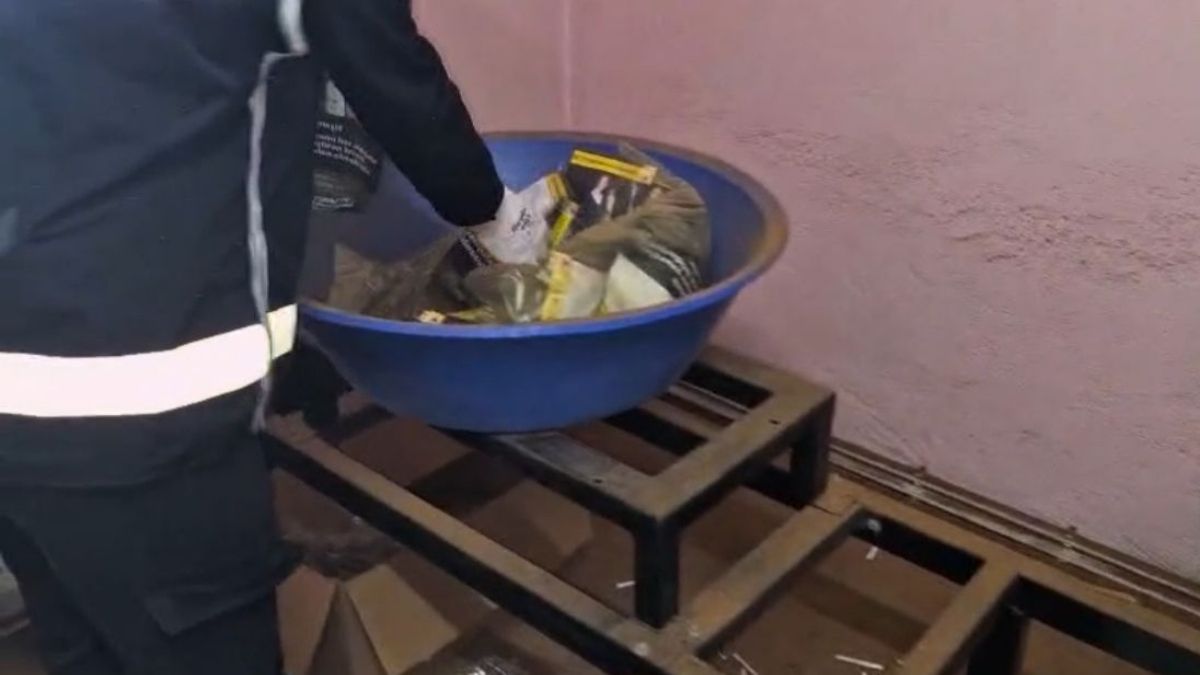 Kayseri'de Kiraladığı Evi Kaçak Sigara Atölyesi Yaptı4