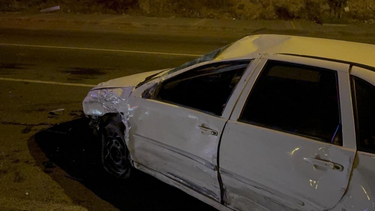 Kayseri’de Korkunç Çarpışma Otomobil Karşı Şeride Uçtu!