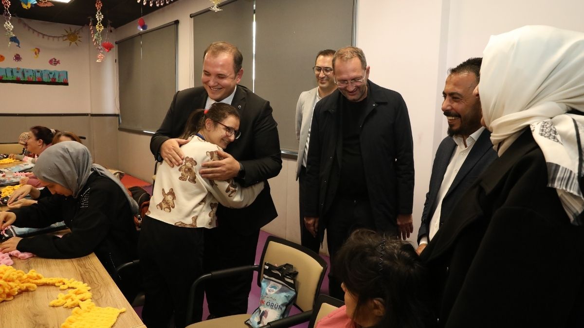 Kayseri’de Sevgi Ilmek Ilmek Örüldü Özel Öğrencilerden Sevgi Evleri’ne Anlamlı Hediye (3)