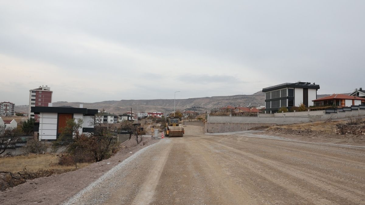 Kocasinan Belediyesi Erkilet Generalemir’de Yol Ve Asfalt Çalışmalarını Hızlandırdı