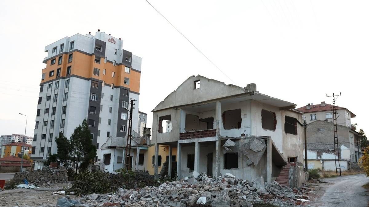 Kocasinan'da Dönüşüm Başladı Depreme Dayanıklı Konutlar Geliyor9