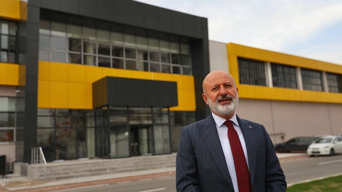 Kocasinan’da Kentsel Dönüşümün Son Halkası Yunusemre Sosyal Tesisi Açılışa Gün Sayıyor4