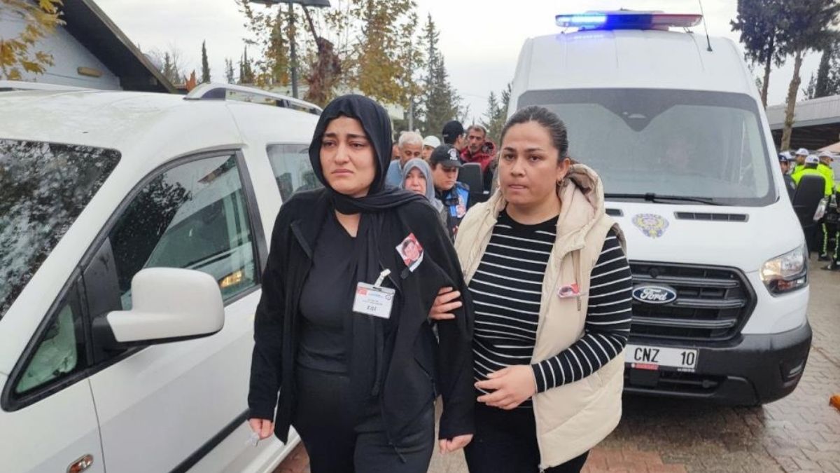 Lösemi Hastalığı Yüzünden Hayatını Kaybeden Polis Memuru Son Yolculuuna Uğurlandı (4)