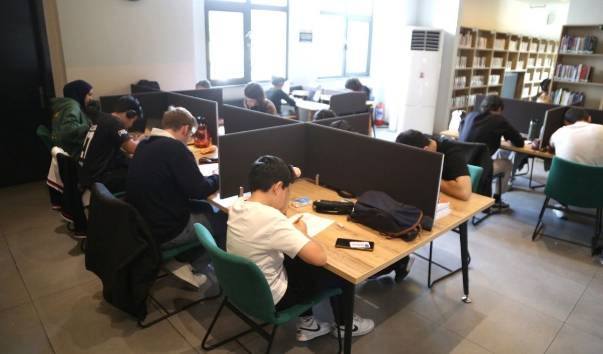 Meli̇kgazi̇ Akilküpü Kütüphane (1)