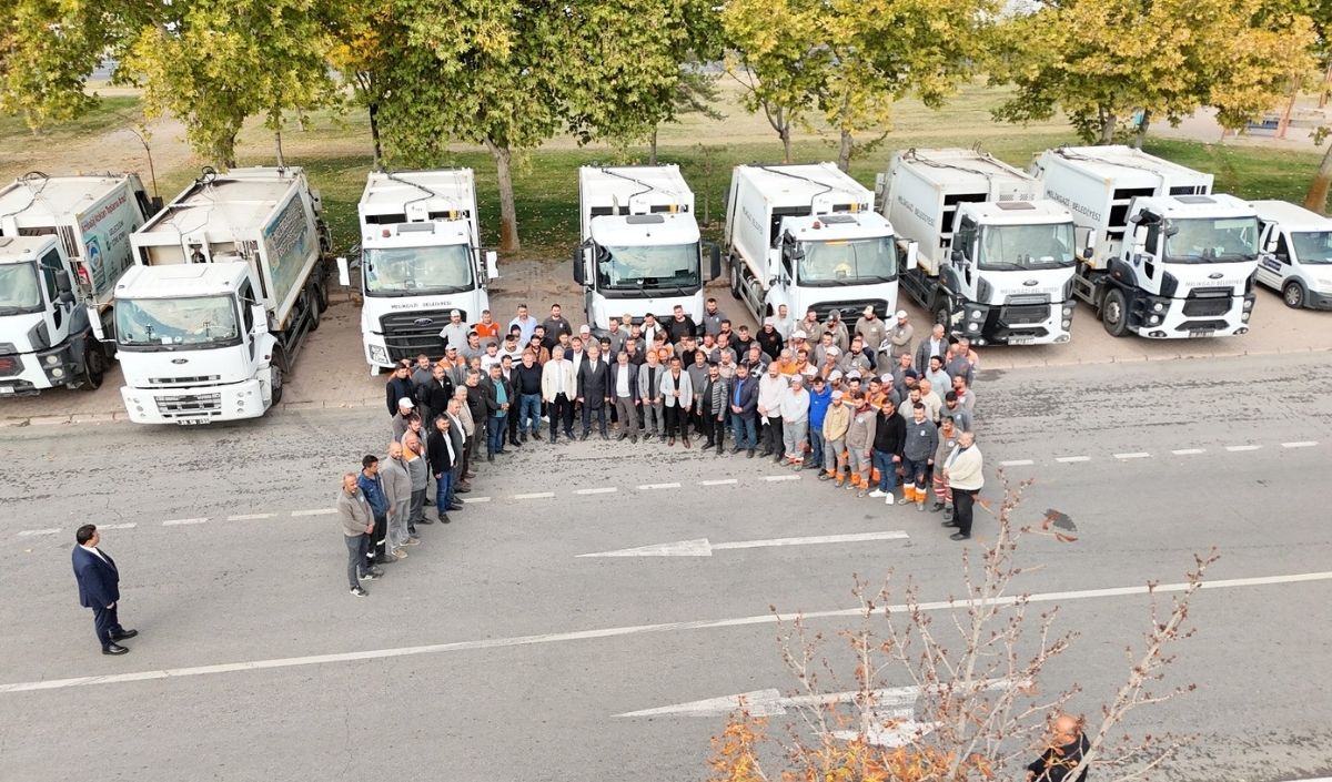 Melikgazi’nin Temizlik Ordusu Mahalleleri Pırıl Pırıl Yapıyor (1)