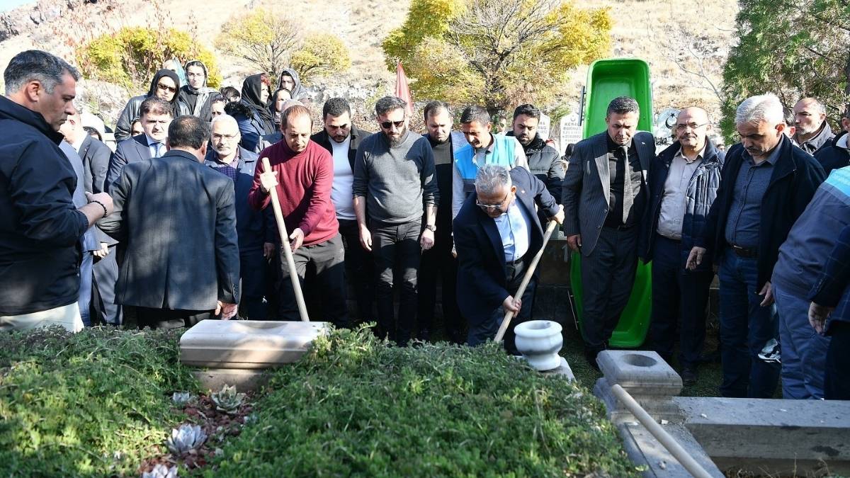 Ramazan Büyükkılıç Mezar