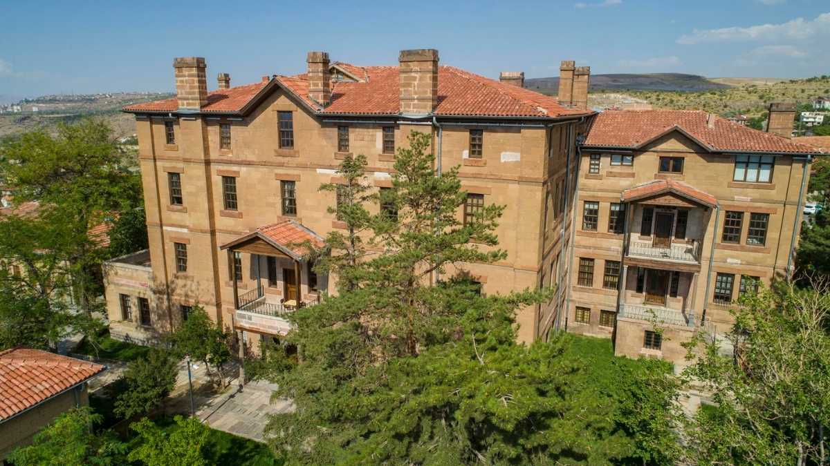 Talas Amerikan Koleji (4)