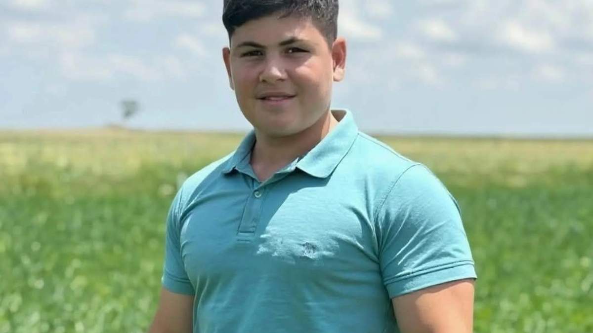 Yeşilgölcük’te Tarla Faciası Traktörün Altında Kalan Çocuk Hayatını Kaybetti2