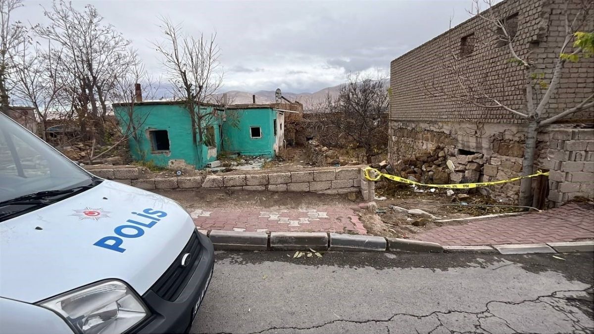 23 Yaşındaki Genç, Metruk Binada Ölü Bulundu 30.11.2025 145843 Niğde Asayiş 20251130Aw589935 Fotoğrafı İndir Fotoğrafı İndir Fotoğrafı İndir Fotoğrafı İndir Fotoğrafı İndir Fotoğrafı İndir