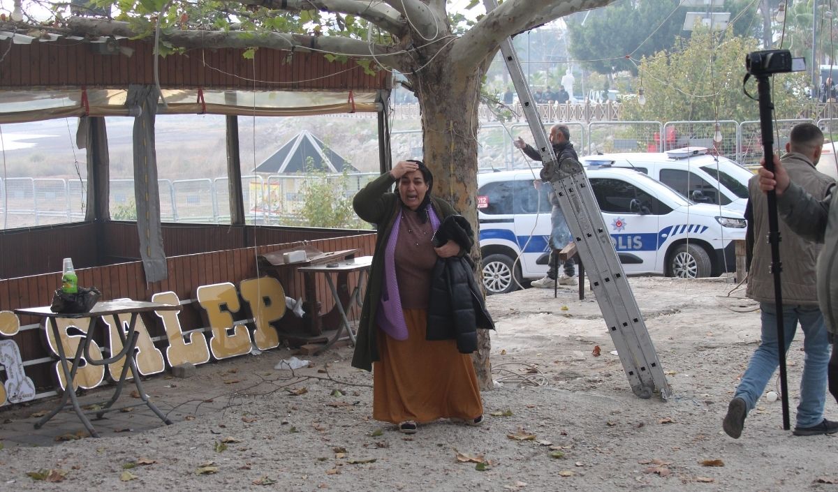Adana'da Yıkım Gerginliği Bitti Kepçeler Yıkıma Başladı (5)