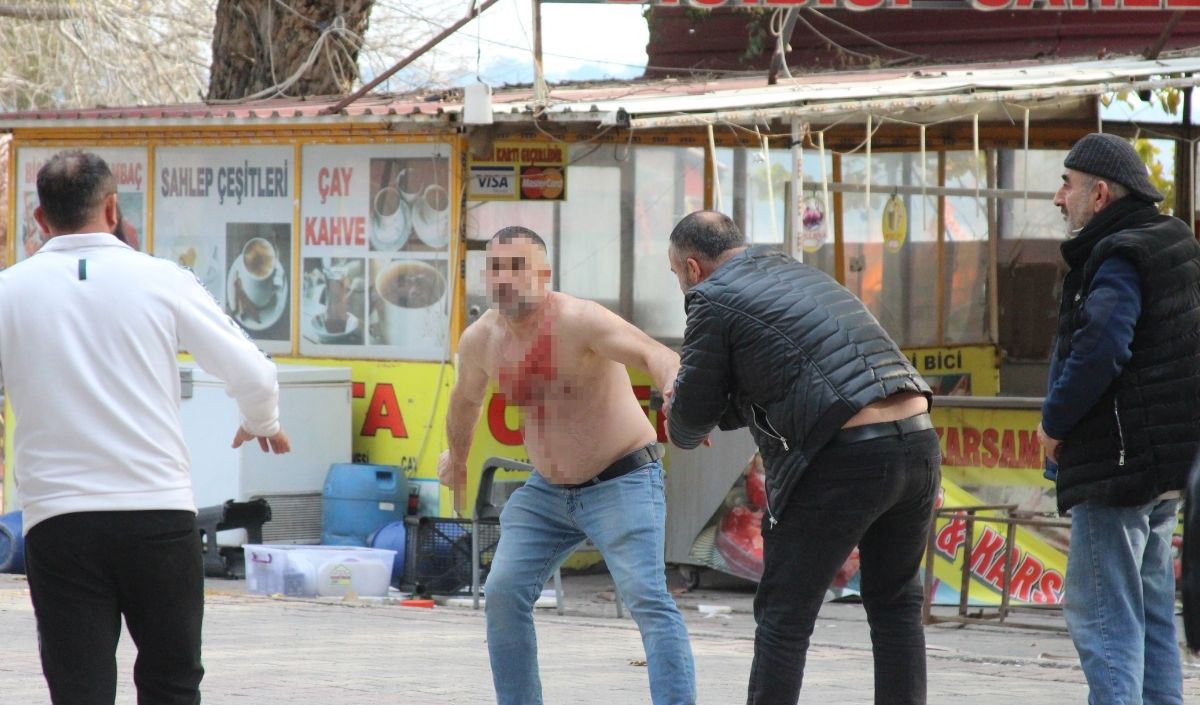 Adana'da Yıkım Gerginliği Bitti Kepçeler Yıkıma Başladı (7)