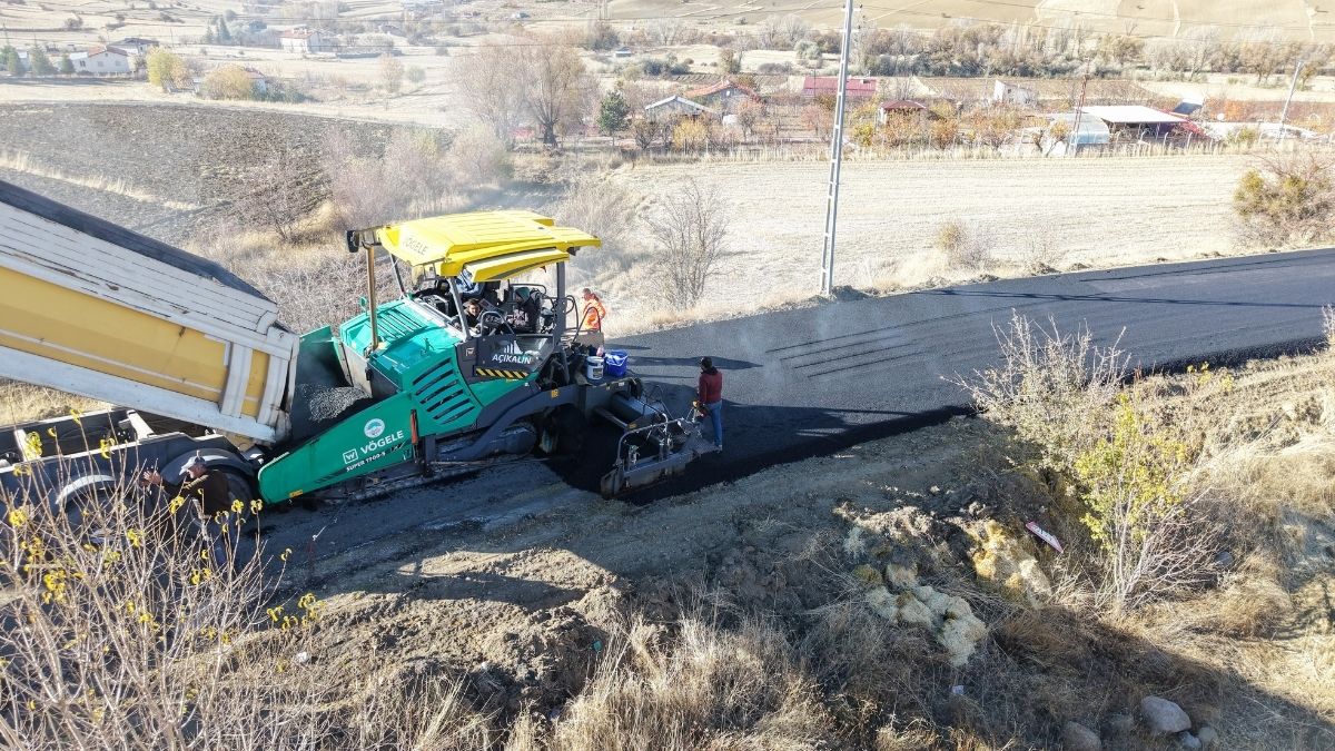 Başkan Büyükkılıç Talimat Verdi Kayseri’nin O Ilçesine 8 Bin 600 Ton Sıcak Asfalt Serildi (4)