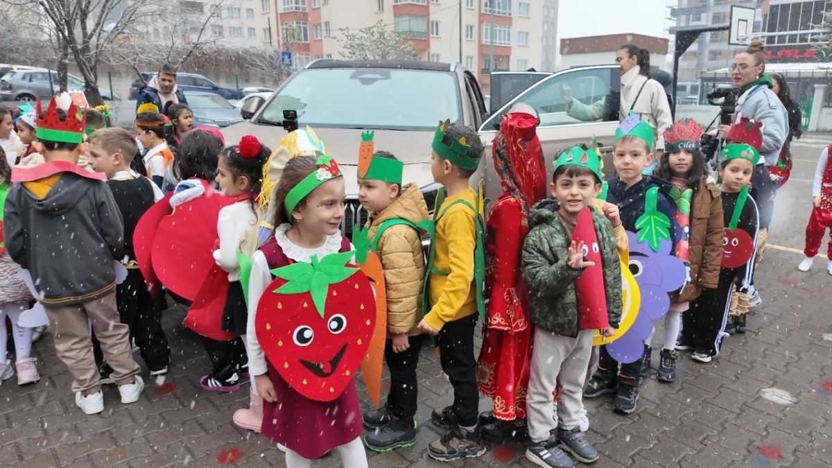 Başkan Büyükkılıç’ın Togg’u Haftaya Damga Vurdu! (2)