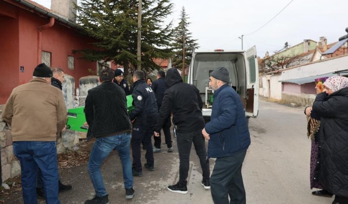 Bünyan Kadın Yangında Öldü (2)