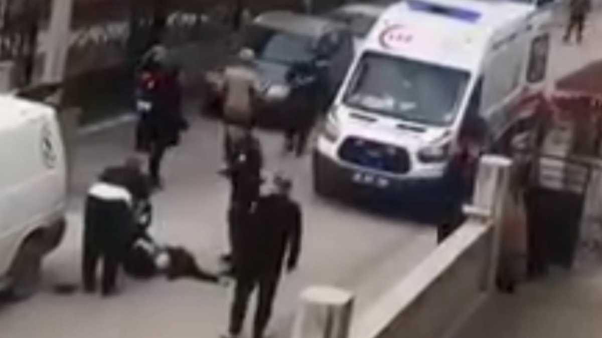 Cep Telefonu Kamerasına Yansıdı Damadını Göğsünden Bıçakladı! (1)