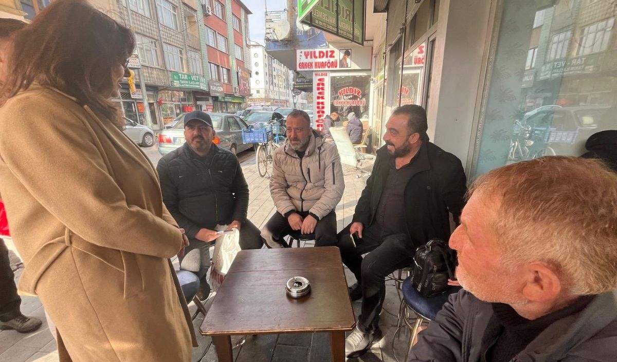 Chp Kayseri Sahaya Indi! Esnaf Ve Emekli Geçim Derdini Anlattı (5)