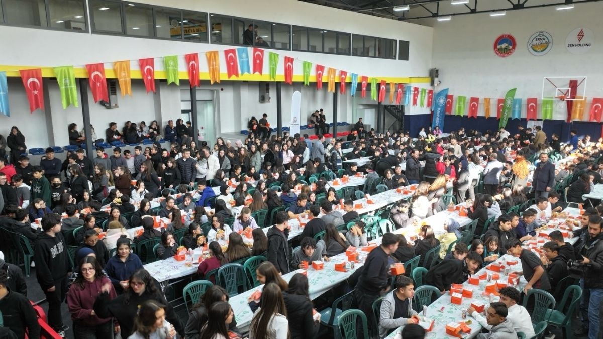 Çolakbayraktar Öğrenci̇lerle Buluştu (2)