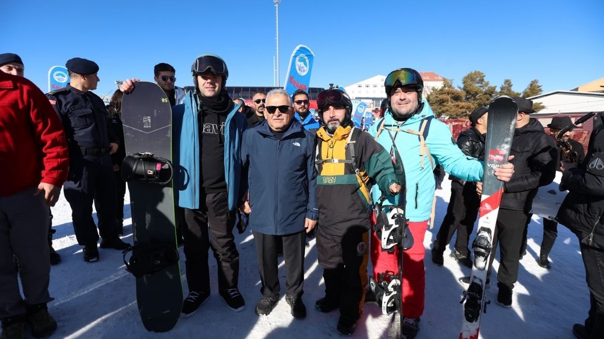 Erciyes Kayak Merkezi Zirveye Oynuyor Hedef Bu Sezon 3 Milyon (1)