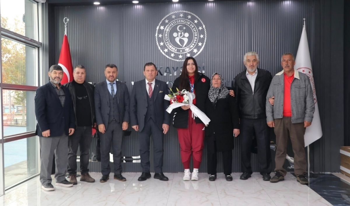 Hikmet Gül Türkmen (2)