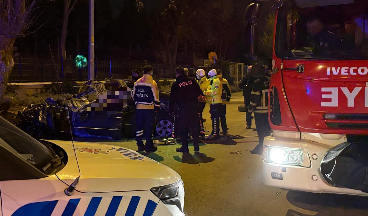 Kaldırıma Çarpan Otomobil 200 Metre Savruldu 1 Ölü, 1 Ağır Yaralı (1)