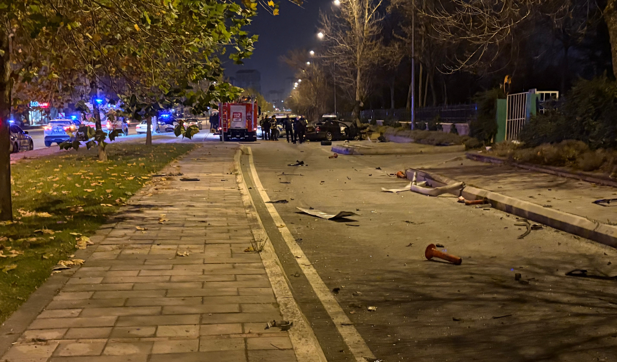 Kaldırıma Çarpan Otomobil 200 Metre Savruldu 1 Ölü, 1 Ağır Yaralı (5)