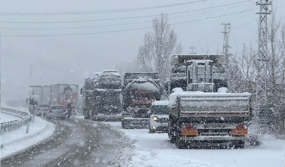 Kayseri Malatya Yolu Kapandı (2)
