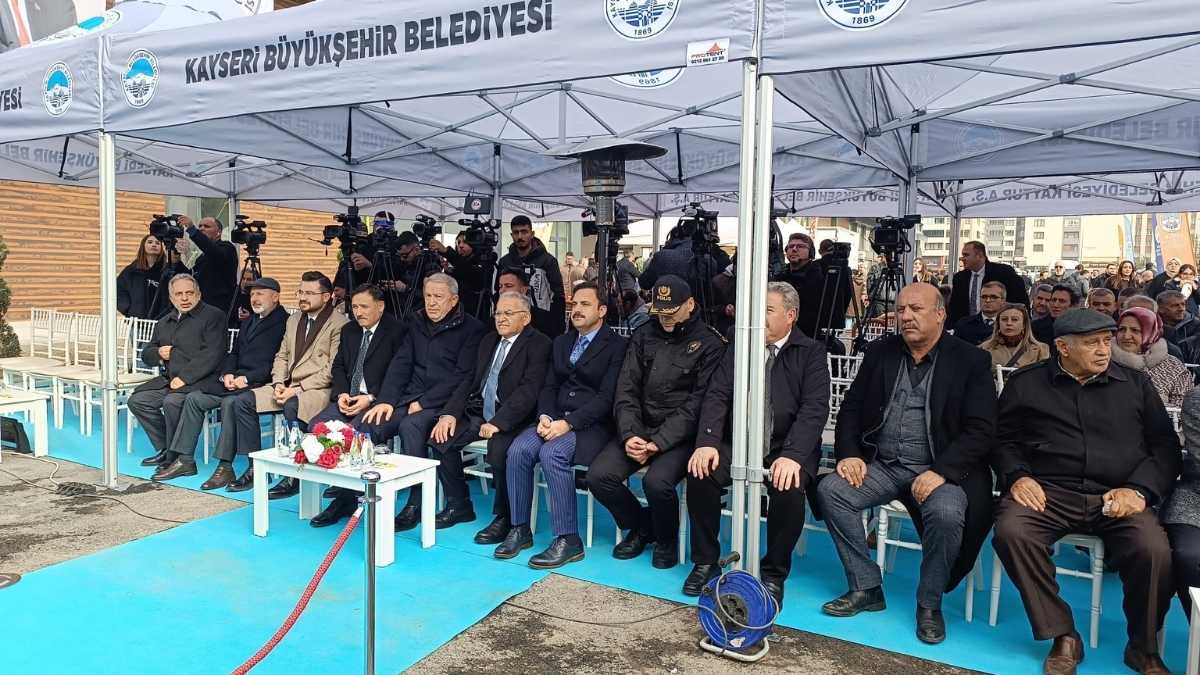 Kayseri Sahabiye’de Dev Dönüşüm Adımı 6 Milyarlık Projede Anahtarlar Teslim Edildi (5)