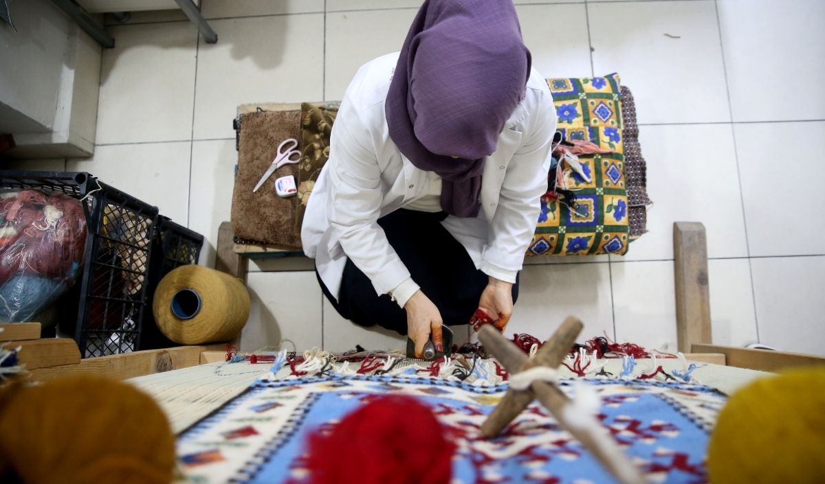 Kayseri, Sarız Kilimini Arşivleyerek Geleceğe Aktarıyor (4)