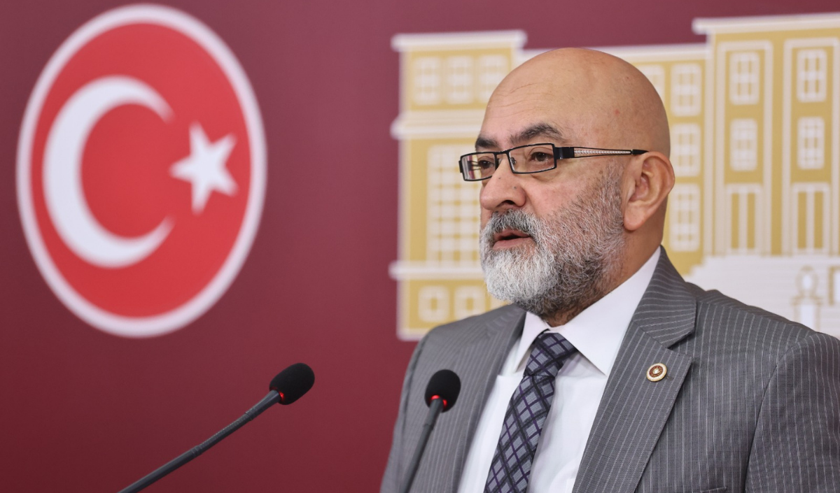 Kayseri Sera Osb Projesi Tbmm Gündemine Taşındı. Ak Parti Kayseri Milletvekili Murat Cahid Cıngı, Jeotermal Enerjili Kayseri Sera Osb’nin Üretim, Ihracat Ve Istihdama Büyük Katkı Sağlayacağını Söy (1)