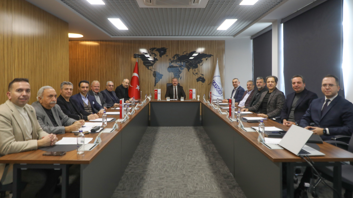 Kayseri Serbest Bölge’de 2025’In Son Yönetim Kurulu Toplantısı Yapıldı Kayseri̇ Haber Kayseri’nin Üretim Ve Iş Alanında Önemli Merkezlerinden Biri Olan Kayseri Serbest Bölge’de, 2025 Yılının Son Yö (3)