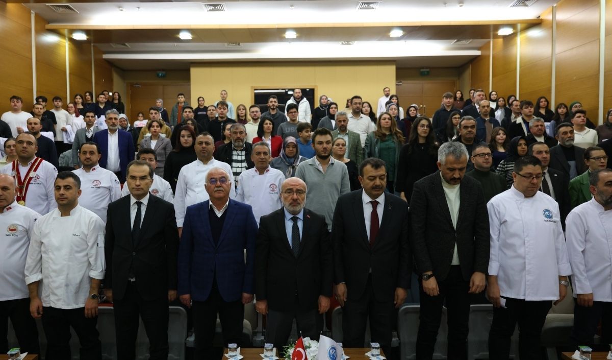 Kayseri Üniversitesi’nde Geleceğin Şefleri Önlüklerini Giydi (4)