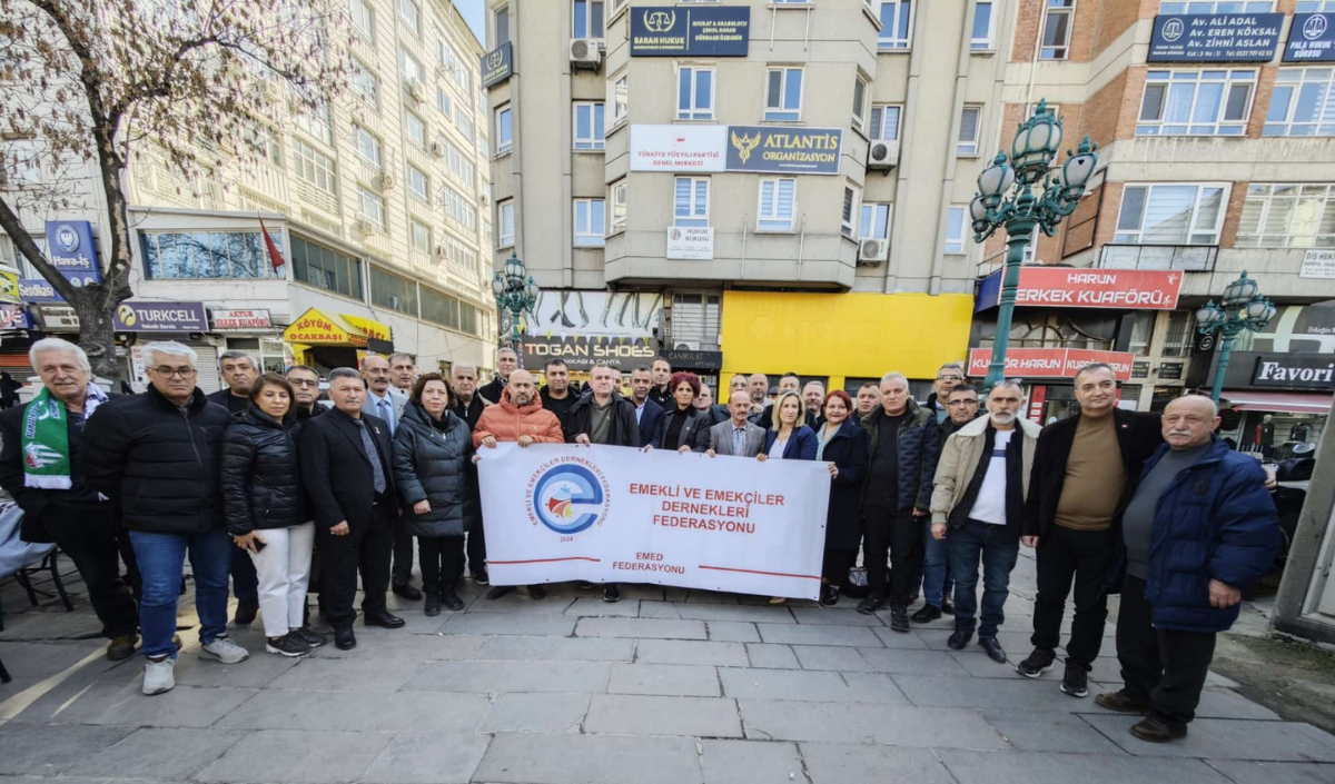Kayseri’de Emekliler Ve Asgari Ücretliler Neden 40 Bin Tl Istiyor Hayat Pahalılığına Karşı Yapılan Çağrının Perde Arkası Ne Detaylar Deniz Postası’nda!
