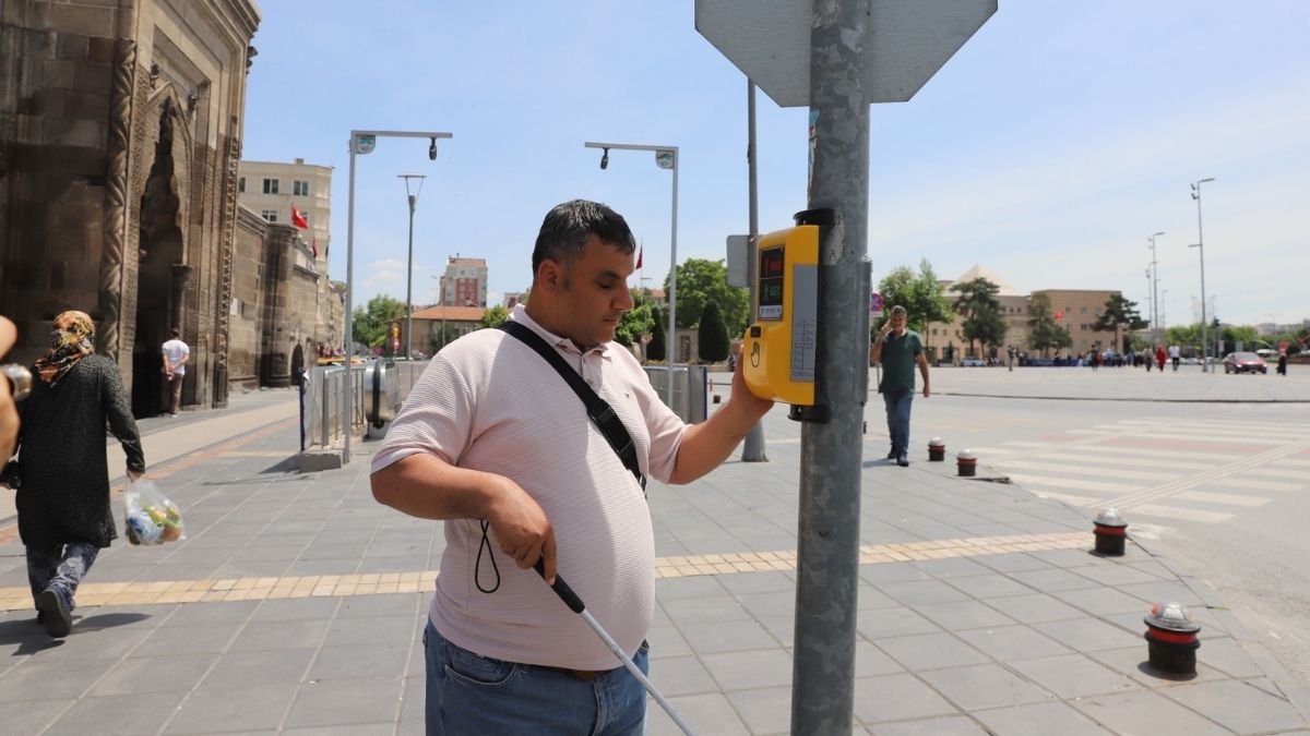 Kayseri’de Engelliler Için Ücretsiz Ulaşımdan Indirimlere Birçok Hizmet Açıklandı (6)