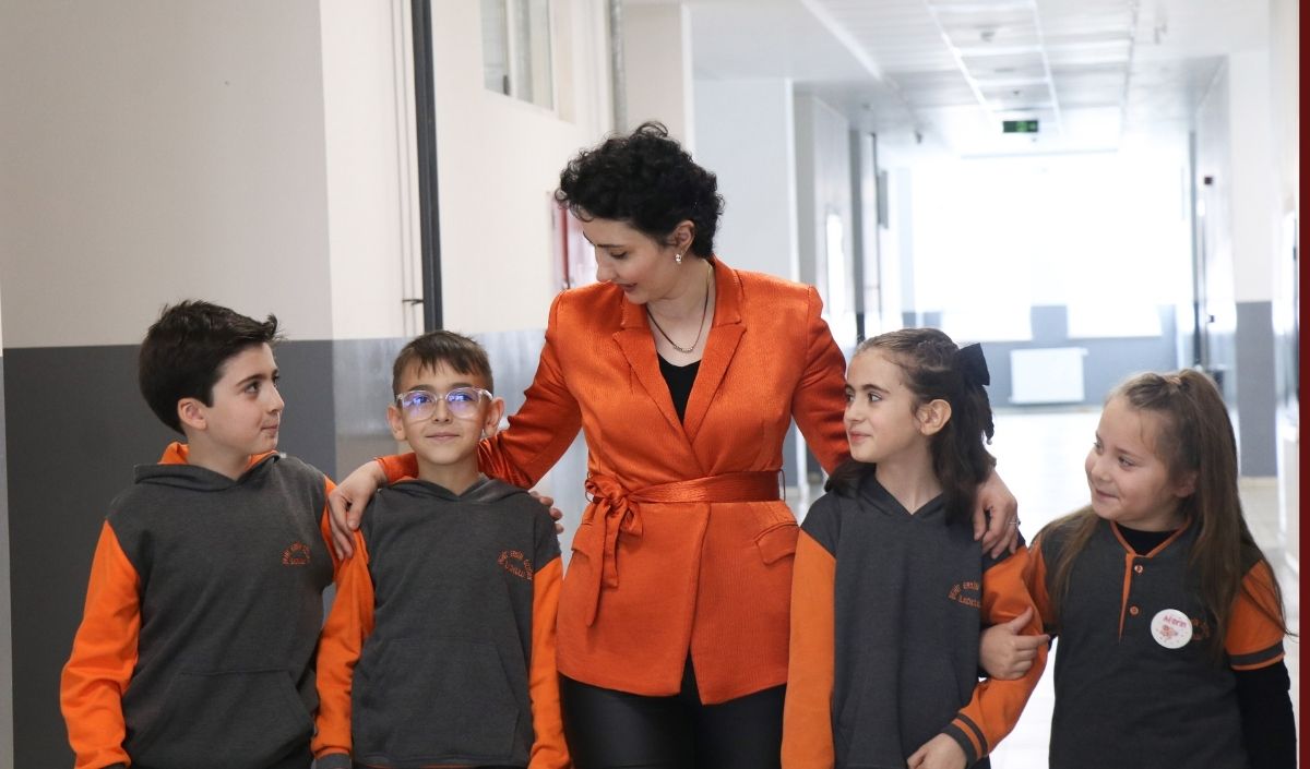 Kayseri’de Kanseri Yenen Öğretmen Göreve Başladı (1)