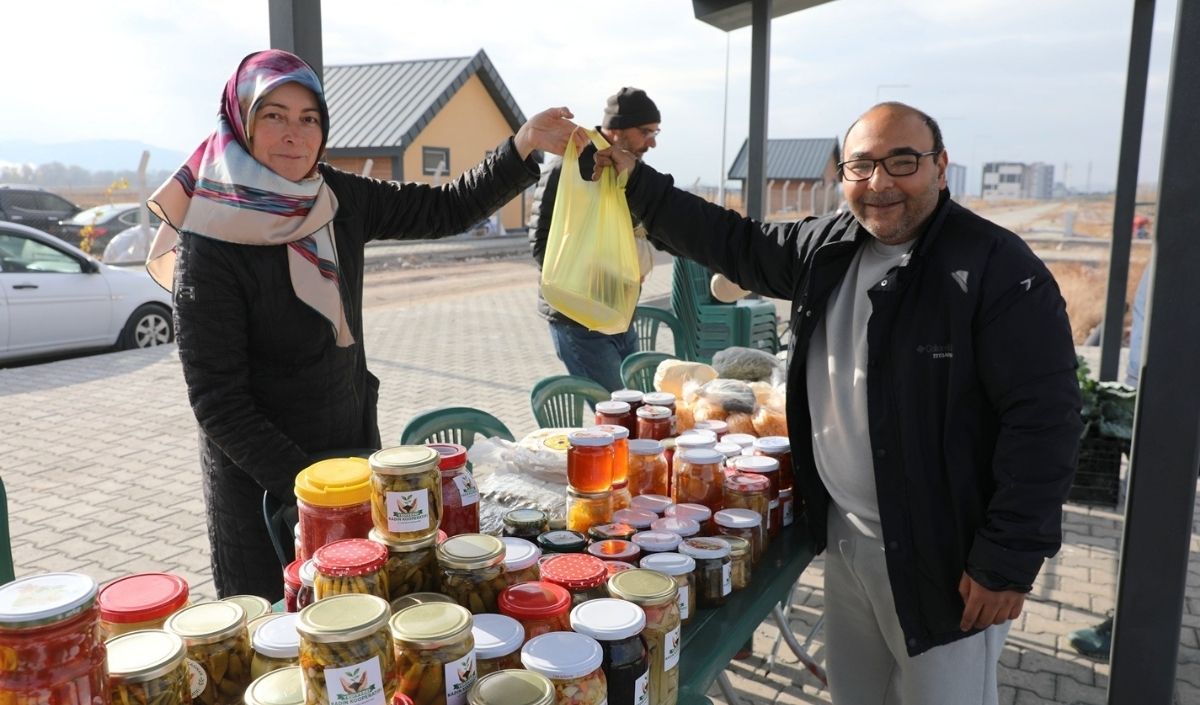 Kayseri’de Kent Tarımıyla 12 Ton Ürün Elde Edildi (2)