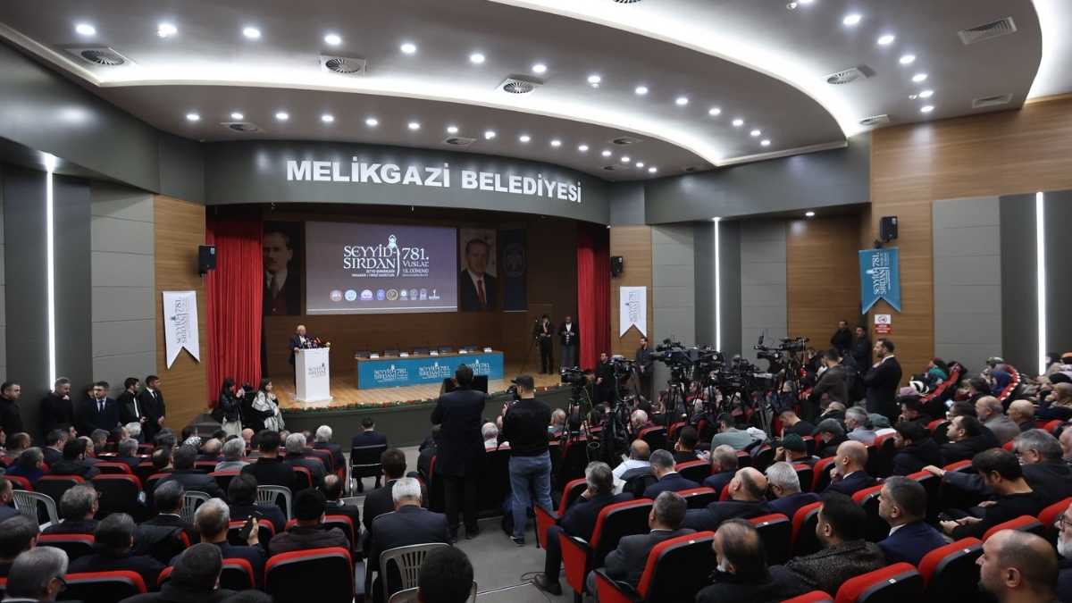 Kayseri’de Manevi Buluşma Seyyid Burhaneddin Için Anlamlı Anma Programı (4)
