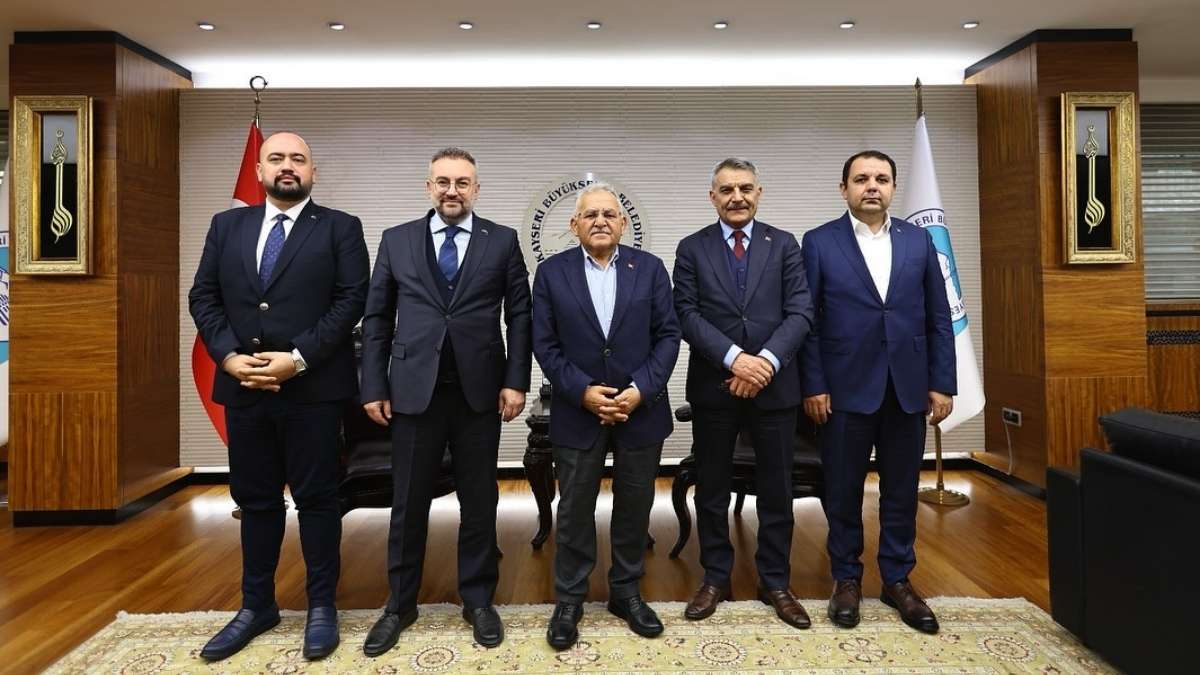 Kayseri’de Yoğun Diplomasi Trafiği İl Ve Ilçe Heyetleri Başkan Büyükkılıç’la Bir Araya Geldi (2)-2