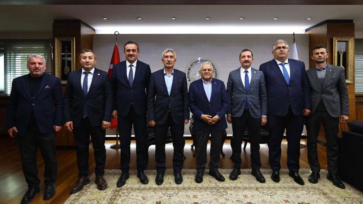 Kayseri’de Yoğun Diplomasi Trafiği İl Ve Ilçe Heyetleri Başkan Büyükkılıç’la Bir Araya Geldi (4)