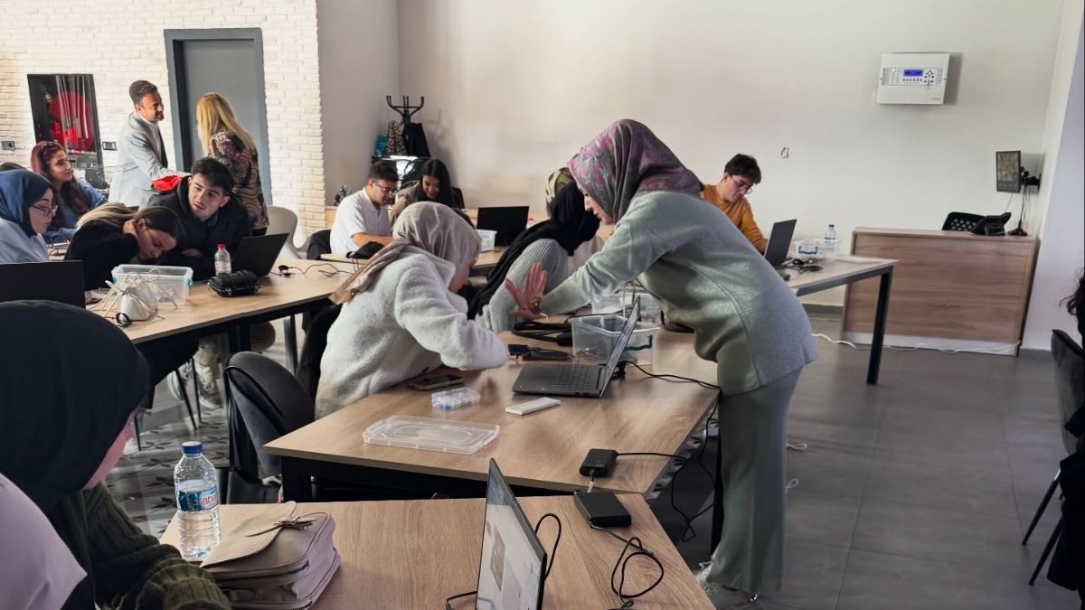 Kayseri’den Örnek Proje Robotik Kodlama Artık Müfredatta (4)
