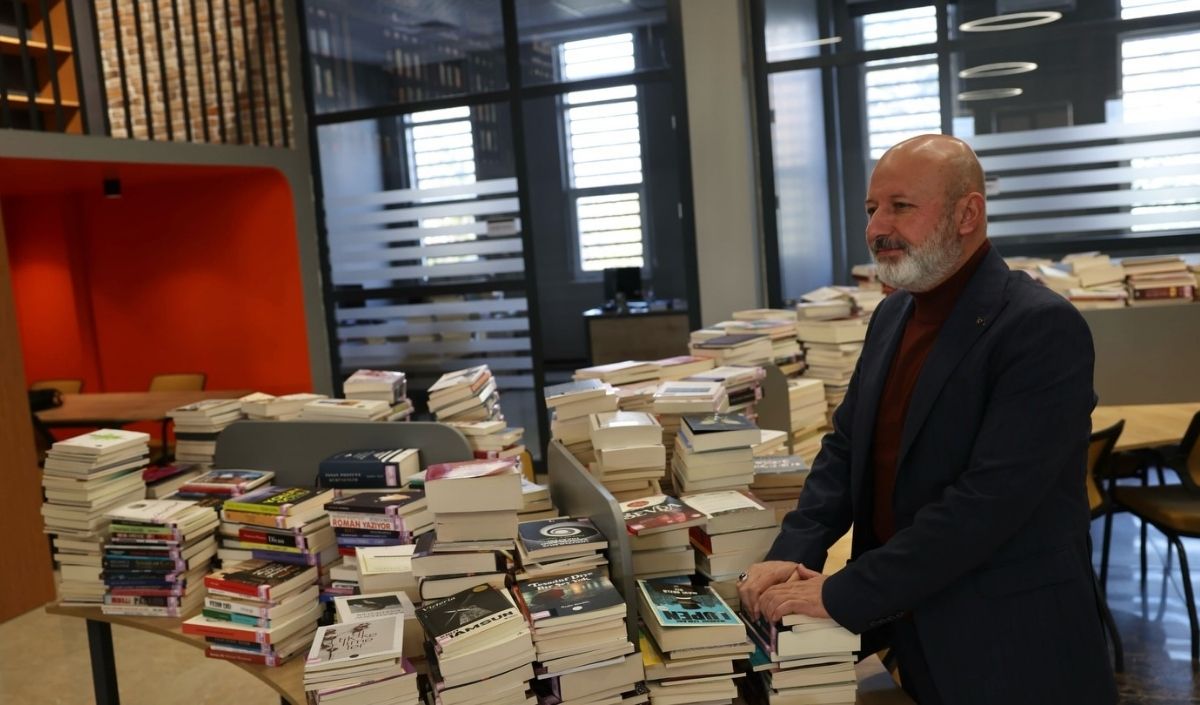 Kocasinan Belediyesi’nden Kayseri’ye Kültür Yatırımı! Sinan Kütüphanesi Açıldı (2)