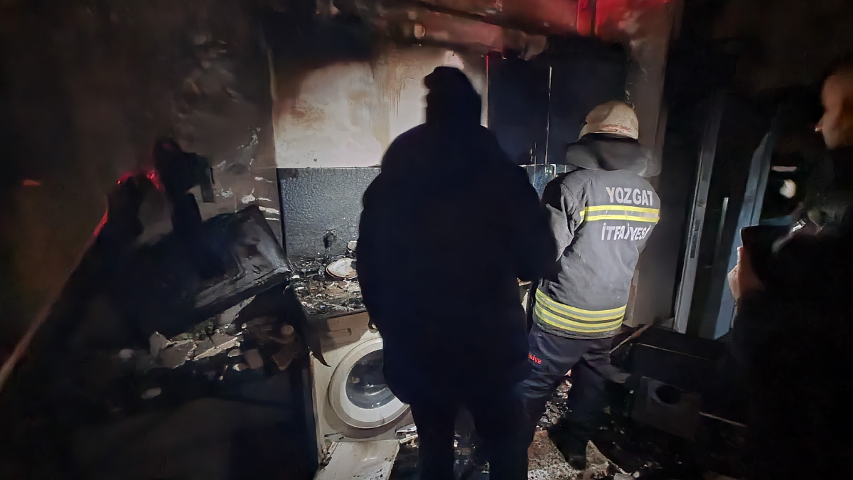 Mutfakta Patlama Paniği: Yangında 1 Kişi Yaralandı