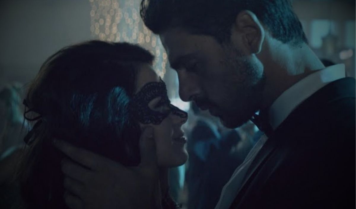 bu yılbaşında ailenizle izlememeniz gereken diziler