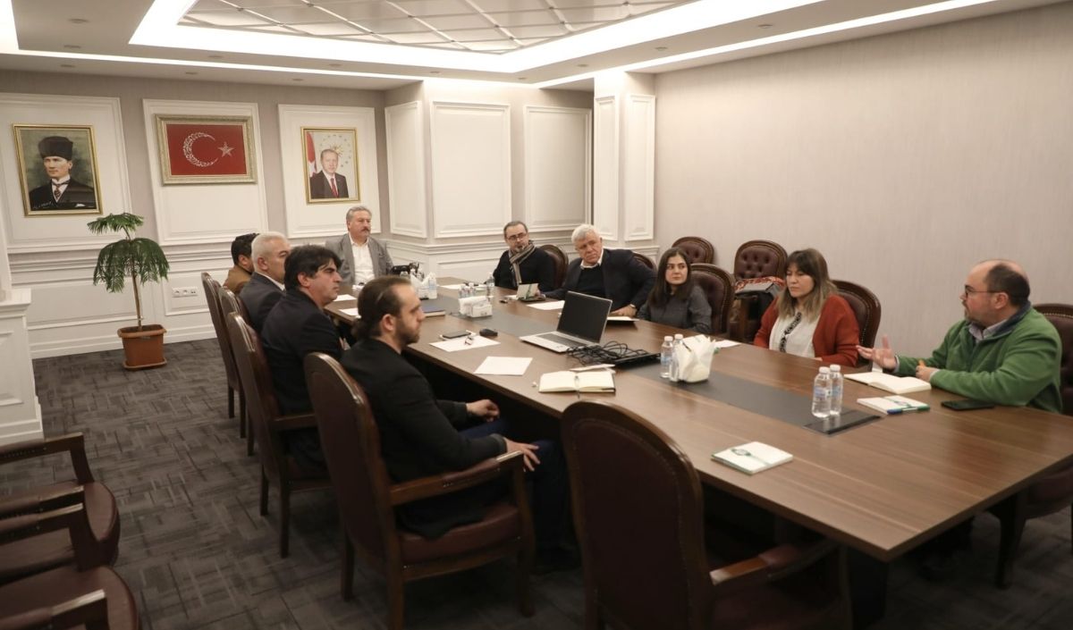 Melikgazi Belediyesi, Gön Han, Kapalı Çarşı, Bedesten Ve Vezir Hanı Için Düzenlenen Büyük Çalıştayın Ikinci Toplantısını Yaptı. Tarihi Bölge Nasıl Değerlendirilecek Yeni Proje Kayseri’ye Ne Kazand (2)