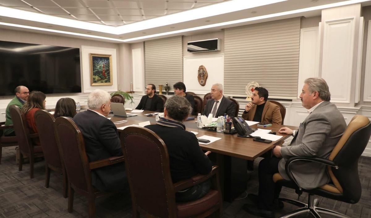 Melikgazi Belediyesi, Gön Han, Kapalı Çarşı, Bedesten Ve Vezir Hanı Için Düzenlenen Büyük Çalıştayın Ikinci Toplantısını Yaptı. Tarihi Bölge Nasıl Değerlendirilecek Yeni Proje Kayseri’ye Ne Kazand