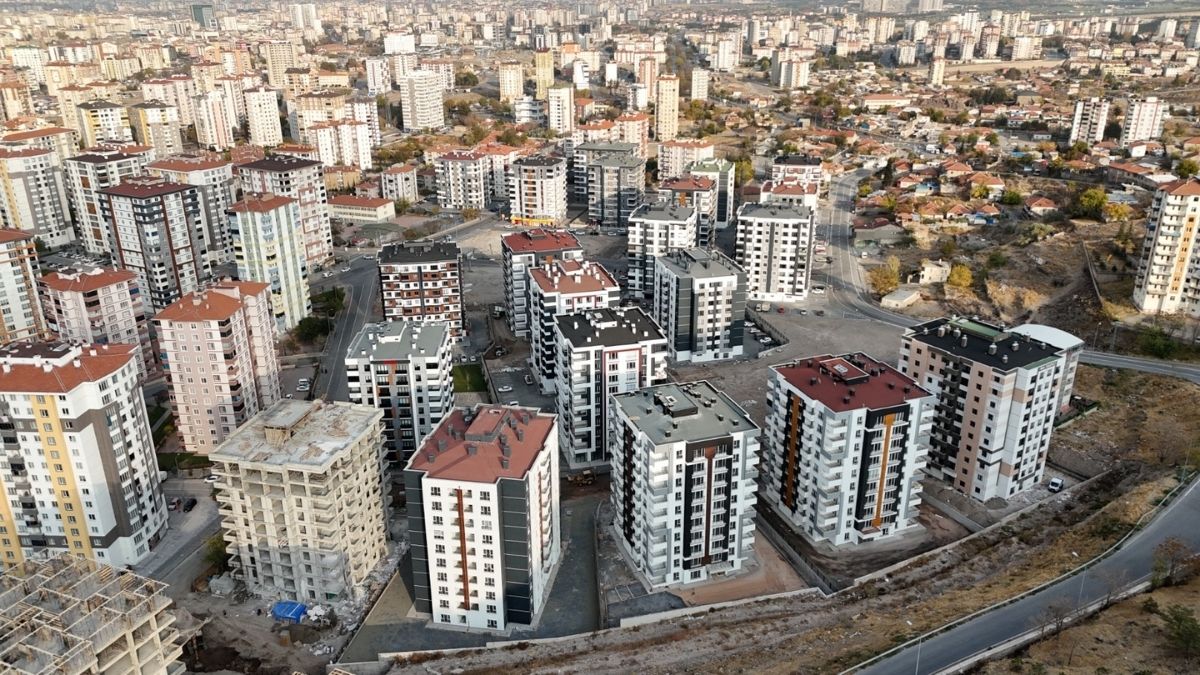 Meli̇kgazi̇ Kentsel Dönüşümle Büyüyor (11)