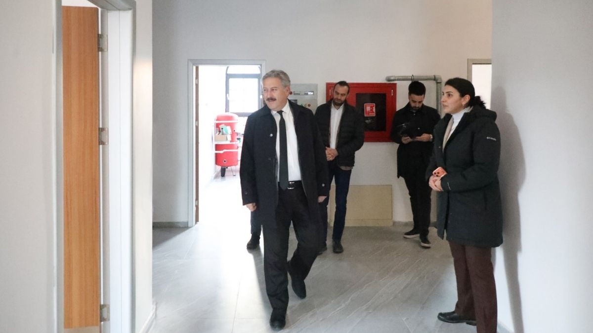 Melikgazi’de Fatma Haskahveci Kur’an Kursu’nun Son Durumu Ne Başkan Palancıoğlu Inceleme Sırasında Hangi Açıklamalarda Bulundu Kursun Özellikleri Neler Detaylar Deniz Postası’nda (4)