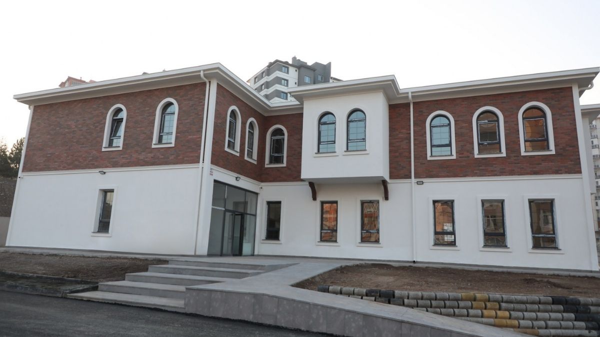 Melikgazi’de Fatma Haskahveci Kur’an Kursu’nun Son Durumu Ne Başkan Palancıoğlu Inceleme Sırasında Hangi Açıklamalarda Bulundu Kursun Özellikleri Neler Detaylar Deniz Postası’nda (6)