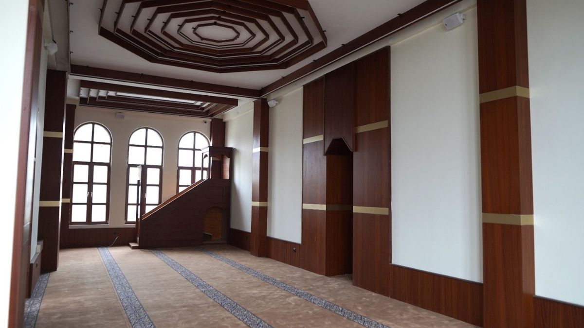 Melikgazi'nin Geleneksel Mimari Harikası Hayrat Camii İbadete Açılıyor!