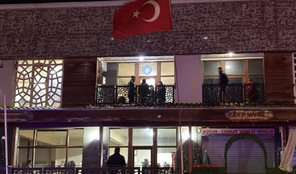 Okey Salonu Kavga (2) Kopya