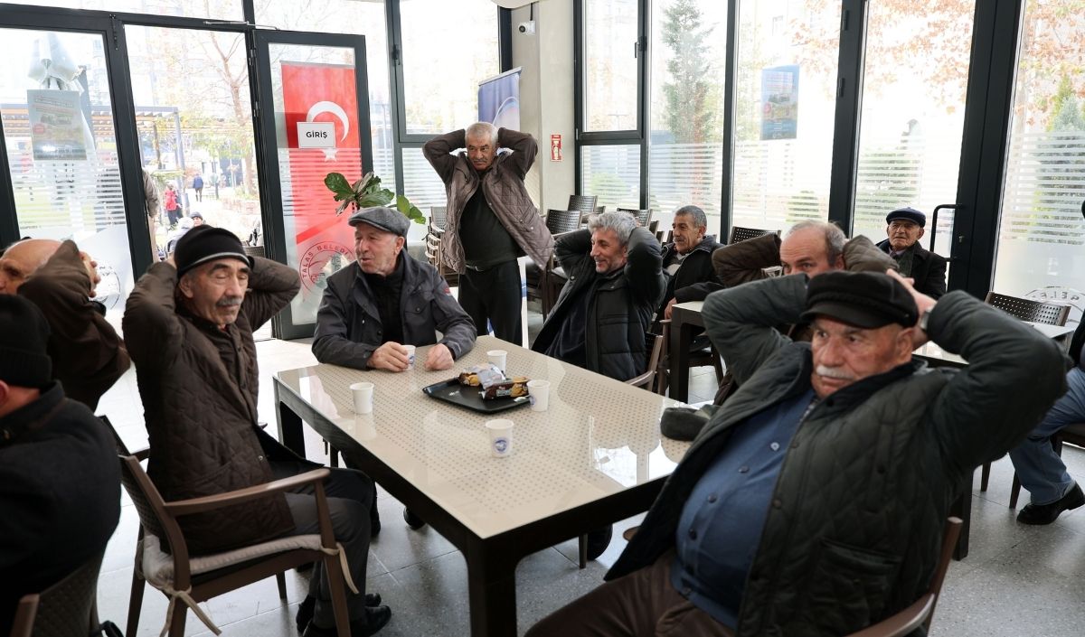 Talasbelediyesiyaşlıvatandaşlariçinegzersizprogramı (4)